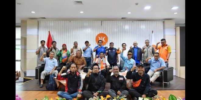 PKS dan Aktivis Buruh Sepakat Beri Rapor Merah atas Kinerja Ketenagakerjaan Rezim Jokowi