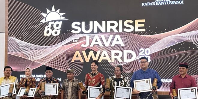 Dinilai Berperan untuk Memberdayakan Petani dan Nelayan, Kang Irwan Raih Penghargaan dari Radar Banyuwangi